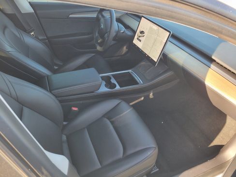 Used 2021 Tesla Model 3 Standard Range Plus RWD image 2