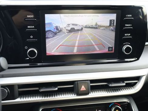 Used 2021 Kia K5 LXS image 23