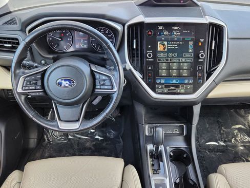 Used 2023 Subaru Ascent Limited w/ Technology Package AWD/4WD image 3