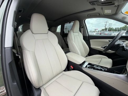 Used 2025 Audi Q5 Premium Plus w/ Premium Plus AWD/4WD image 32