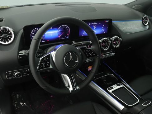 New 2026 Mercedes-Benz GLA 250 image 4