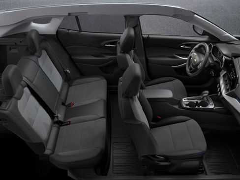 New 2026 Chevrolet Trax LS w/ LS Convenience Package FWD image 6