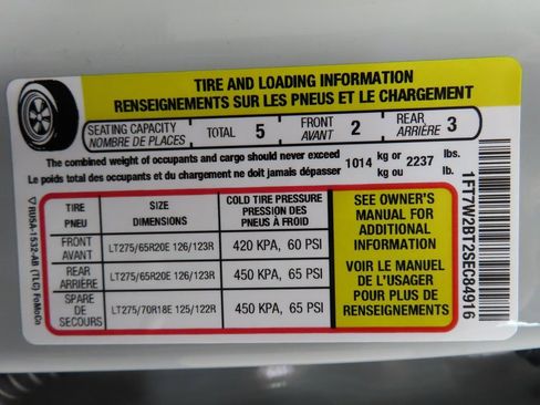 Used 2025 Ford F250 Platinum w/ FX4 Off-Road Package image 79