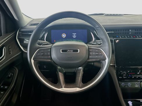 Used 2023 Jeep Grand Cherokee 4WD 4xe image 18