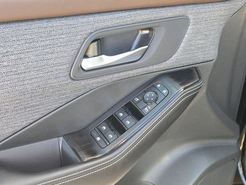 Certified 2023 Nissan Rogue SV image 12