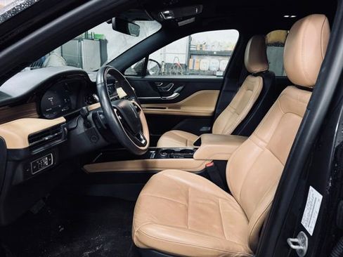 Used 2022 Lincoln Corsair Reserve w/ Equipment Group 201A image 17