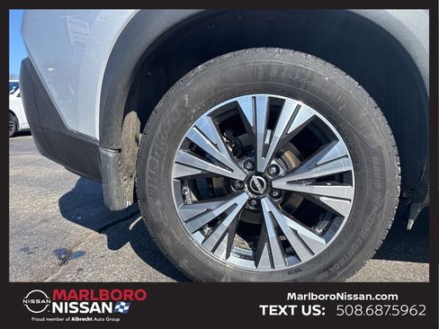 Certified 2023 Nissan Rogue SV w/ SV Premium B Package image 9