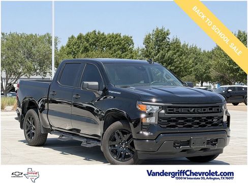 Certified 2025 Chevrolet Silverado 1500 Custom RWD image 2