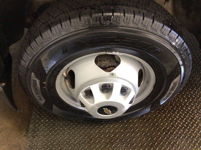 Used 2018 Chevrolet Silverado 3500 W/T AWD/4WD image 27