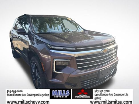 Used 2026 Chevrolet Traverse High Country w/ LPO, Floor Liner Package FWD image 2