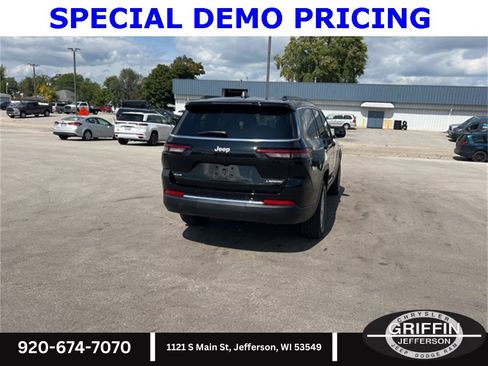 New 2025 Jeep Grand Cherokee L Laredo w/ Luxury Tech Group I image 11