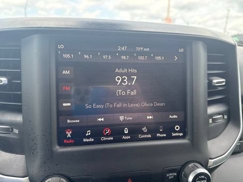 Used 2019 RAM 1500 Big Horn AWD/4WD image 24