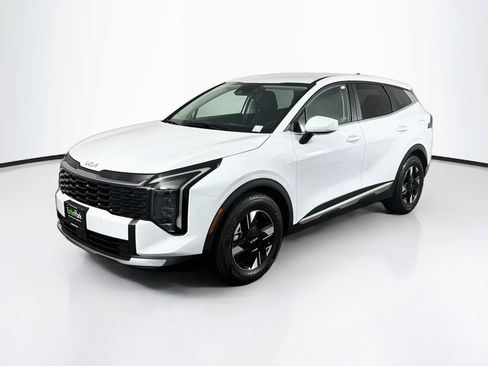 Used 2026 Kia Sportage LX FWD image 3