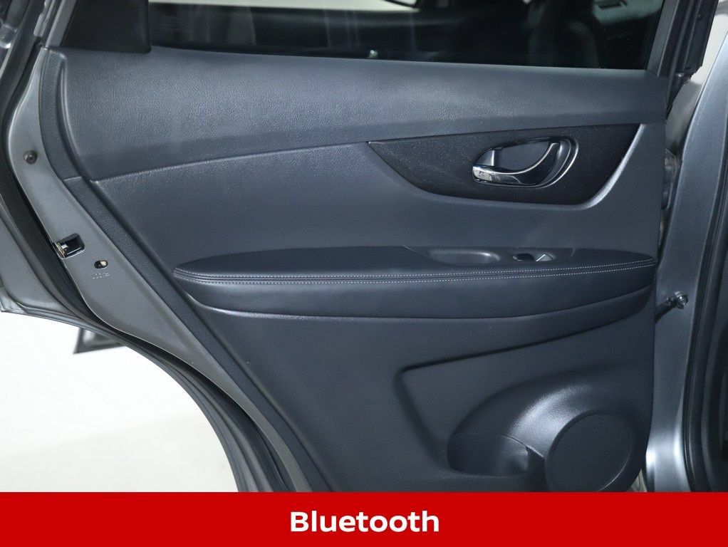 Used 2020 Nissan Rogue SV AWD/4WD image 14