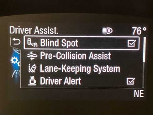 Certified 2022 Ford Maverick XLT w/ XLT Luxury Package image 26