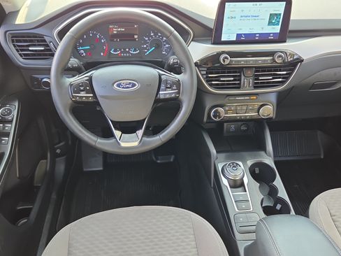 Used 2022 Ford Escape SE w/ SE Sport Appearance Package FWD image 11