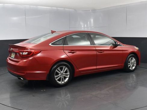 Used 2017 Hyundai Sonata SE w/ Cargo Package FWD image 3