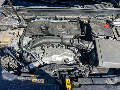 Used 2023 Mercedes-Benz GLB 250 image 27