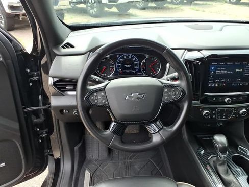 Used 2022 Chevrolet Traverse Premier w/ Redline Edition AWD/4WD image 13