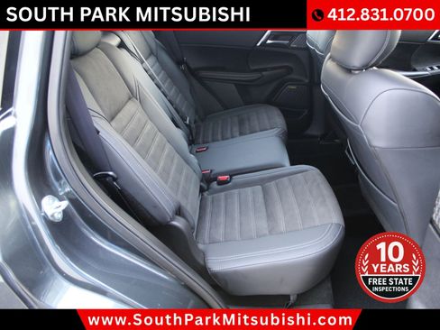 Used 2025 Mitsubishi Outlander SE AWD/4WD image 18