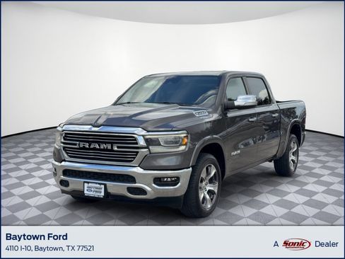 Used 2022 RAM 1500 Laramie AWD/4WD image 1
