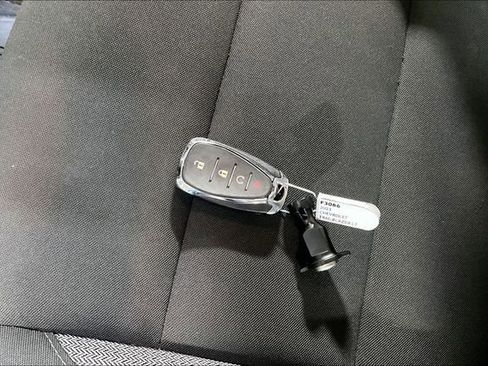 Used 2023 Chevrolet TrailBlazer LT AWD/4WD image 30