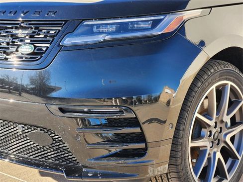 New 2025 Land Rover Range Rover Velar Dynamic SE image 8