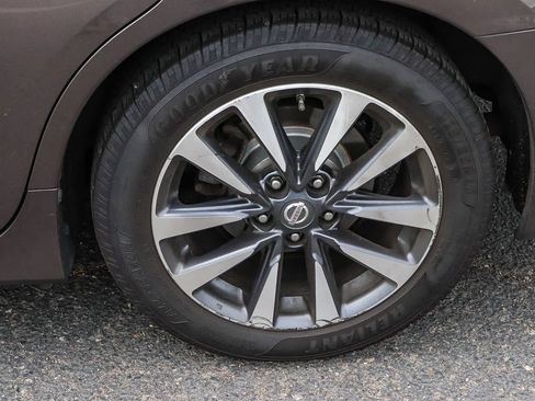 Used 2017 Nissan Altima 2.5 SV FWD image 7