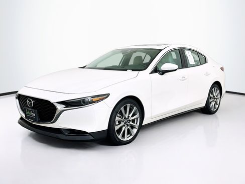 Used 2020 MAZDA MAZDA3 AWD Sedan w/ Premium Package image 3