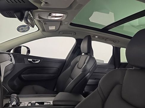New 2025 Volvo XC60 B5 Plus w/ Protection Package Premier image 25