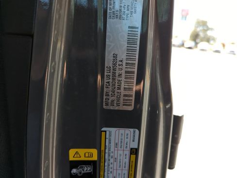 Used 2021 Jeep Wrangler Unlimited Sport image 10