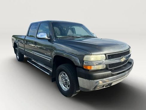 Used 2002 Chevrolet Silverado 2500 LS AWD/4WD image 2