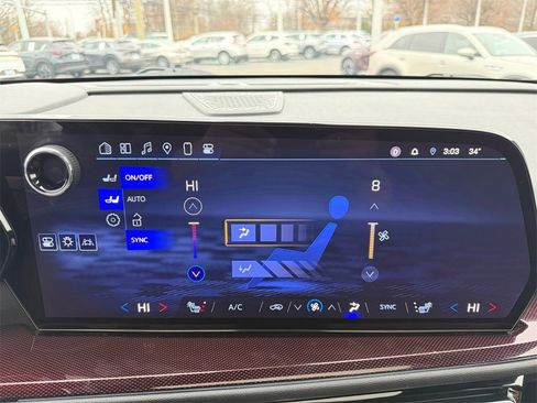 Used 2024 Chevrolet Traverse Z71 w/ Enhanced Driving Package image 17