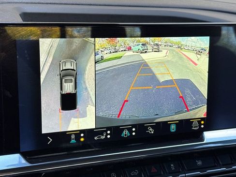 Used 2022 Chevrolet Silverado 1500 High Country image 18