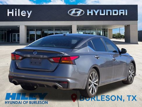 Used 2019 Nissan Altima 2.5 SR image 10
