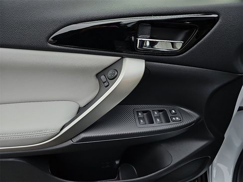 New 2026 Mitsubishi Eclipse Cross SEL image 8