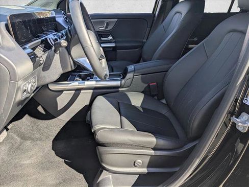 Used 2025 Mercedes-Benz GLA 250 image 15