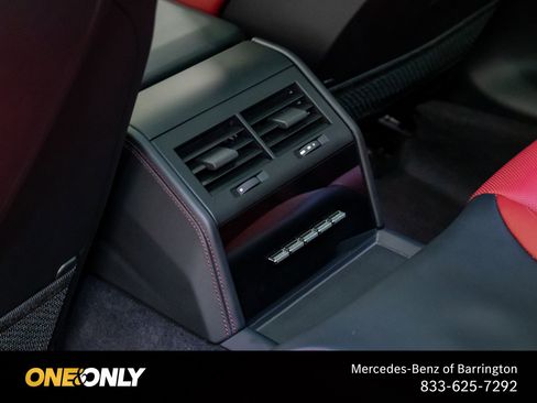 Used 2024 Porsche Panamera image 21