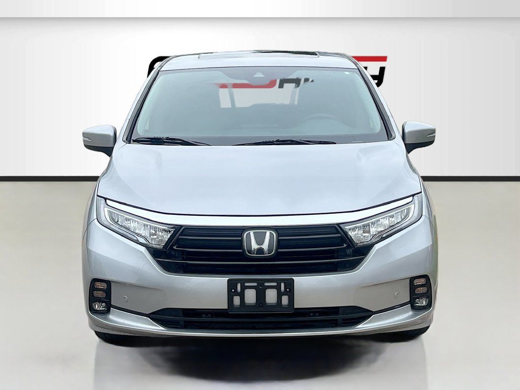 Used 2023 Honda Odyssey Touring image 2