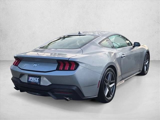 Used 2024 Ford Mustang Coupe RWD image 5
