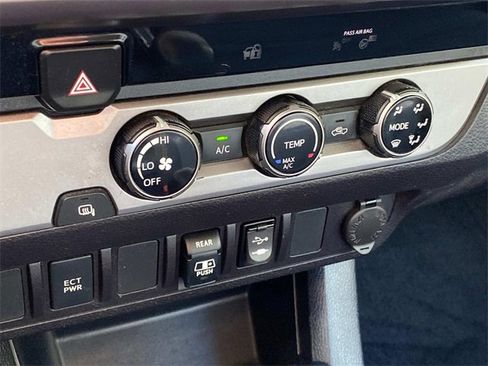 Used 2018 Toyota Tacoma SR5 image 25