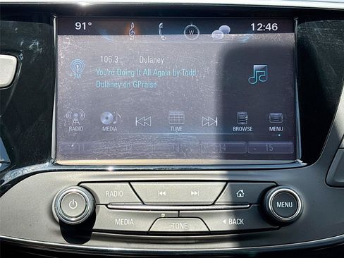 Used 2019 Buick Envision Essence FWD image 15