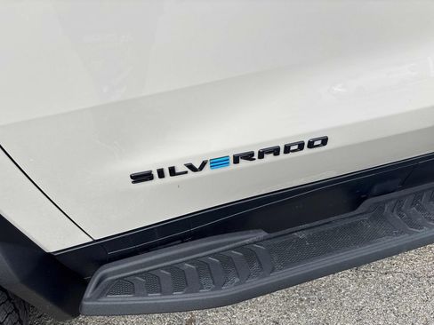 New 2026 Chevrolet Silverado EV Trail Boss w/ Premium Package image 12