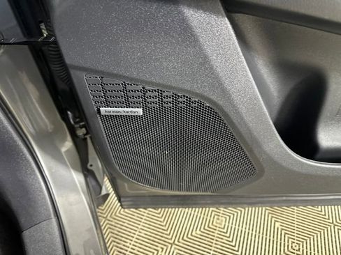 Used 2024 Subaru Solterra Limited image 29