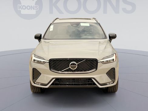 New 2026 Volvo XC60 B5 Plus w/ Protection Package Premier image 11