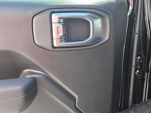 New 2026 Jeep Wrangler Unlimited Rubicon image 22