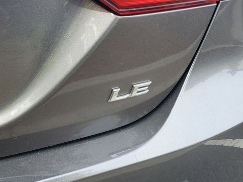 Used 2024 Toyota Camry LE image 10