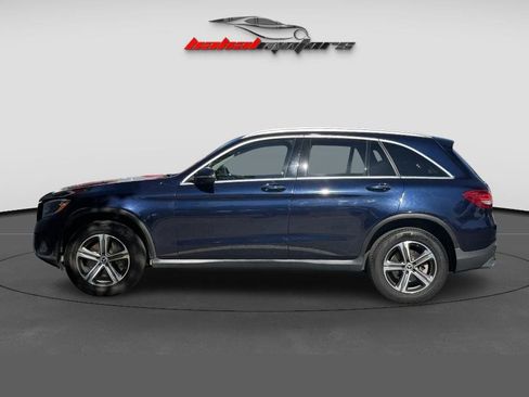Used 2019 Mercedes-Benz GLC 300 4MATIC image 5