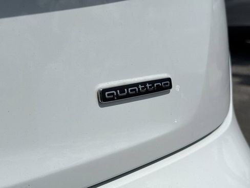 Used 2023 Audi Q5 2.0T Premium w/ Convenience Package AWD/4WD image 11