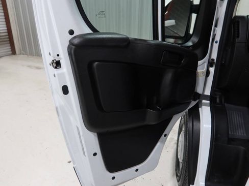 Used 2024 RAM ProMaster 2500 w/ Convenience Group FWD image 22